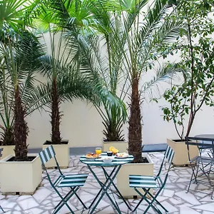 3* Otel Est