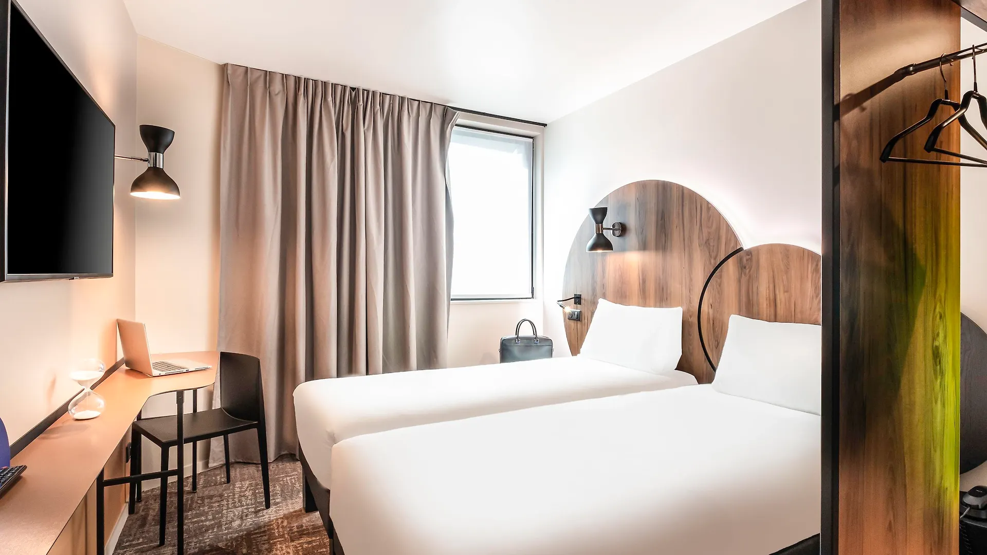 Hotel ibis Styles Paris Meteor Avenue d'Italie