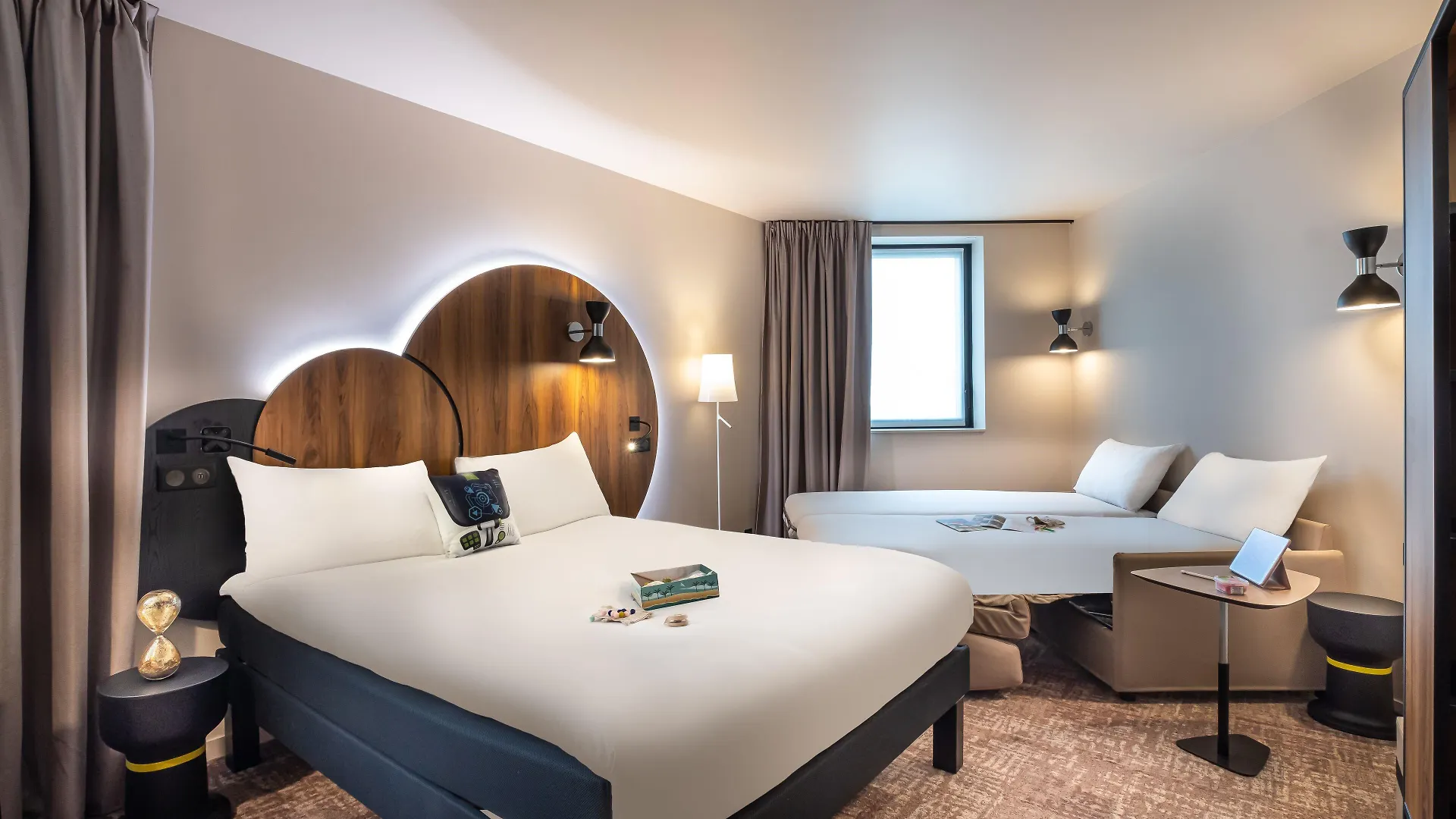 Ibis Styles Paris Meteor Avenue D'Italie Hotel 3*,  France