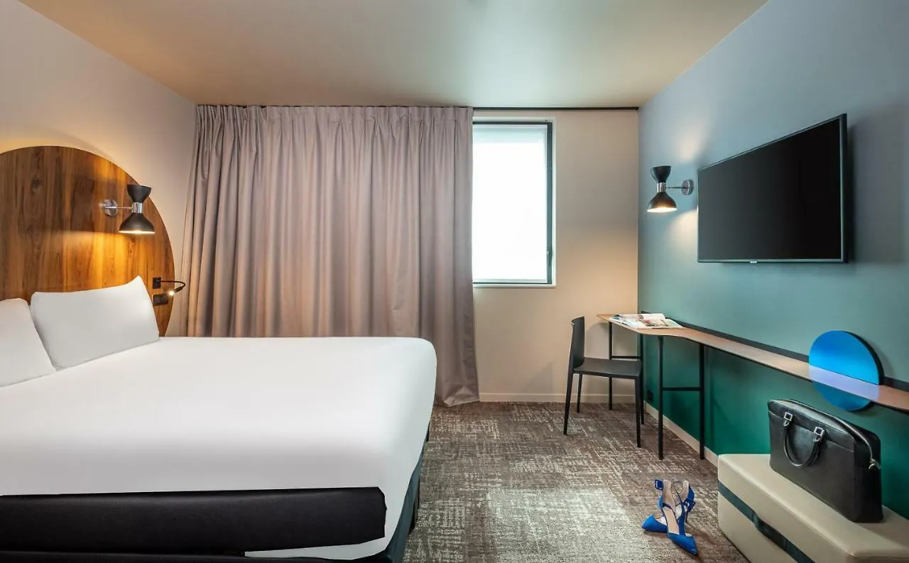 Ibis Styles Paris Meteor Avenue D'Italie Hotel