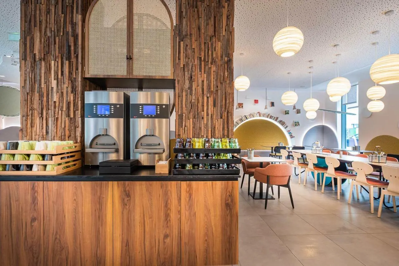 Hotel ibis Styles Paris Meteor Avenue d'Italie